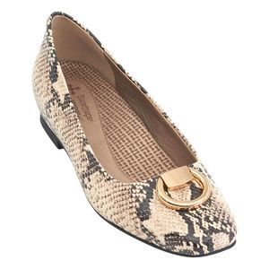 Womens BareTraps® Perrie in Sassy Snake Flats size 5.5